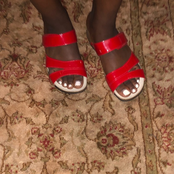 Red Patent Leather Vitaform Sandals Sz 7 - Picture 2 of 6